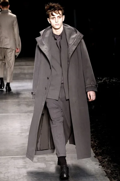 Look 37